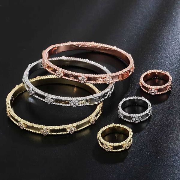 Primeira escolha das pessoas para sair da pulseira essencial Bracelet de ouro 18K Rose estreita estreita estreita do céu completo com pulseira comum de vanley