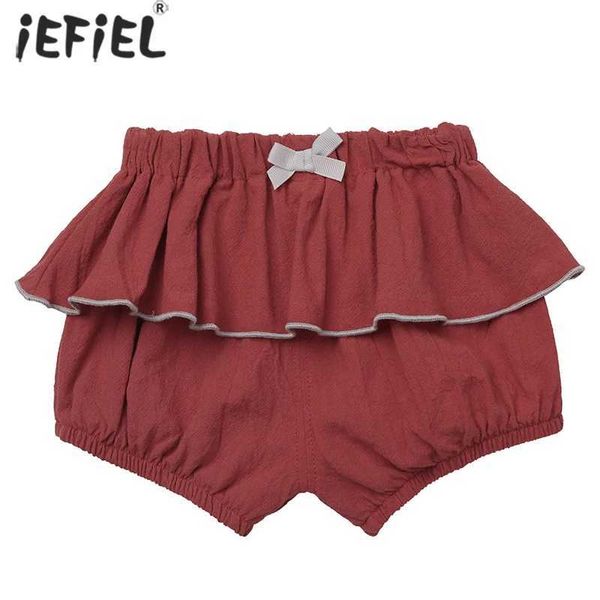 Shorts Baby Girl Pleated Lace Shorts Adequado para recém-nascidos e crianças pequenas novas fraldas de reboque de verão adequadas para shorts pp de bebê 6m-3t D240510
