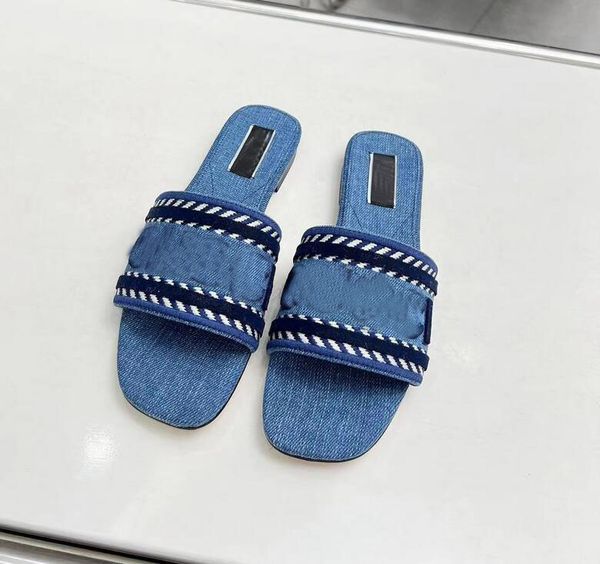 Design di lusso Donne Nappelle Slifori del tallone Denim Logo Slide Sandals Resort Sandalo Sandalo Outdoor Flip Flip Flop Sunce in gomma in gomma Scivolare su Box35-42