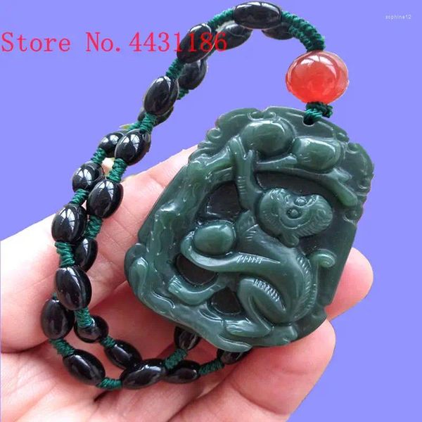 Estatuetas decorativas garrafa natural verde jadite jadite manual Zodiac Monkey Jade Lucky Pingente Colar Free Gift Box