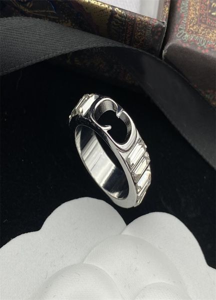 Designer Klassiker Buchstabe Ring Mens Frauenringe mit Rimstone Silber Crystal GolD Ring Luxusjuwelrry3350493