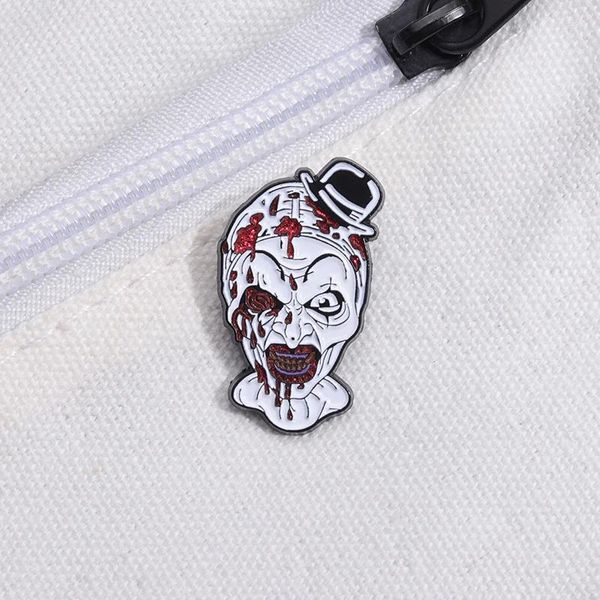 Broches Halloween Goth Horror Anime Personagem Pin Pin Filme Metal Badge Cartoon Broche Punk Jóias Presente para Friends Acessórios