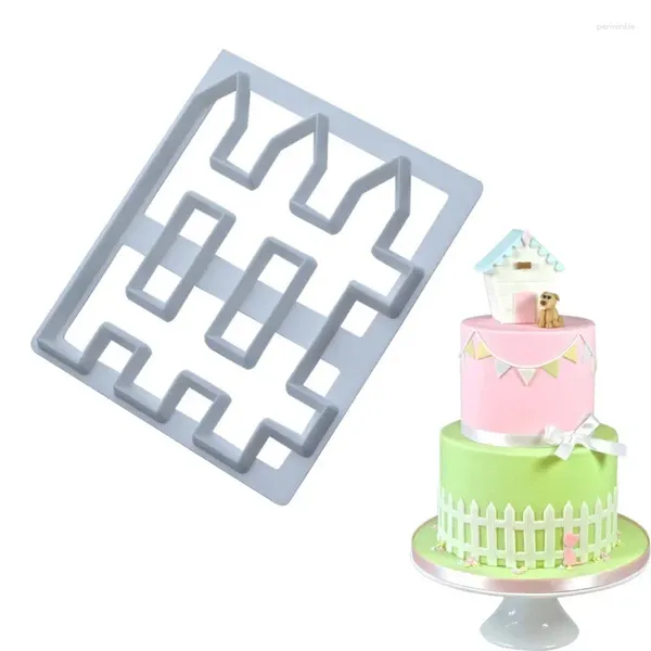 Moldes de cozimento 1pcs Fence Shape Bolo Cutter Sugar Craft Biscoito Ferramenta de decoração Fondant para molde de pastelaria de biscoito de gelo gravado