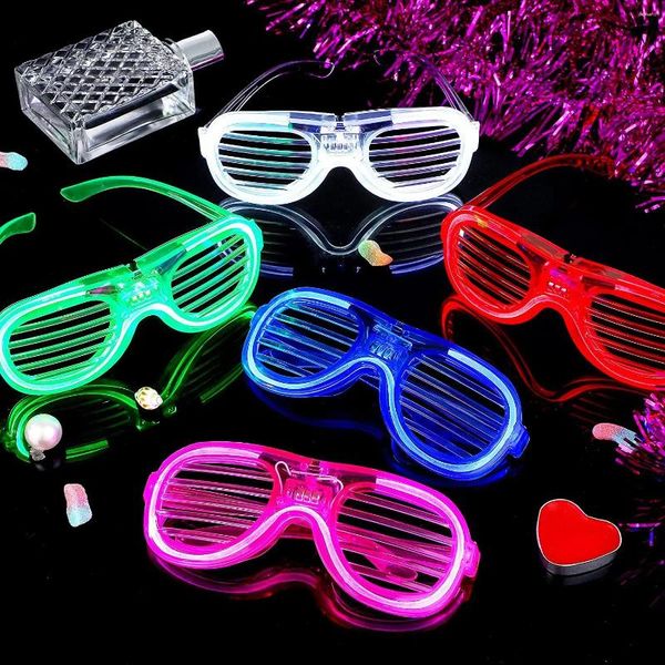 Decoração de festa 5/10pcs LED LED UP GLOW GLOW SUNGLESSes in the Dark Supplies Neon Favors Plashing Toy Gifts