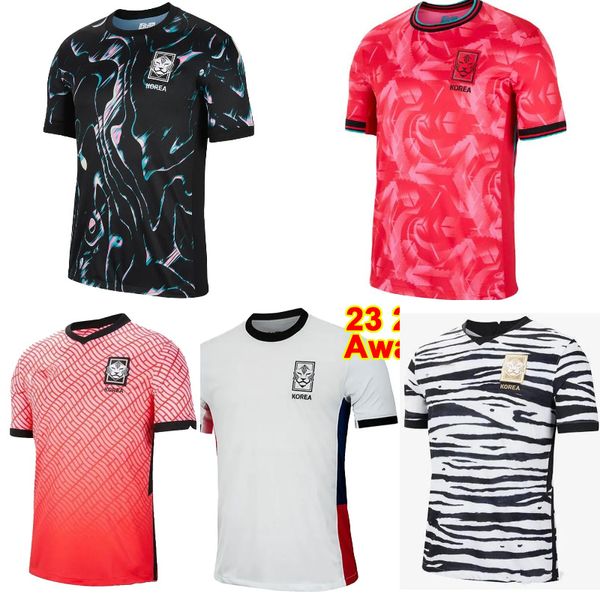 24 25 maglia calcistica della Corea del Sud Nuovo Son Heung-Min Kang in Lee National Eam 2024 2025 Shirt da calcio a casa in trasferta da uomo Kit Kit set 22 23 uomini uniforme da fan nero rosso fan fan