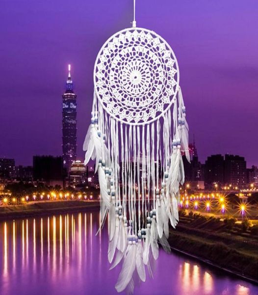 Circolare catcher da sogno in pizzo fatto a mano con piume Decorazione sospesa Ornamento Regalo artigianale White Dreamcatcher Wind Chimes7220278