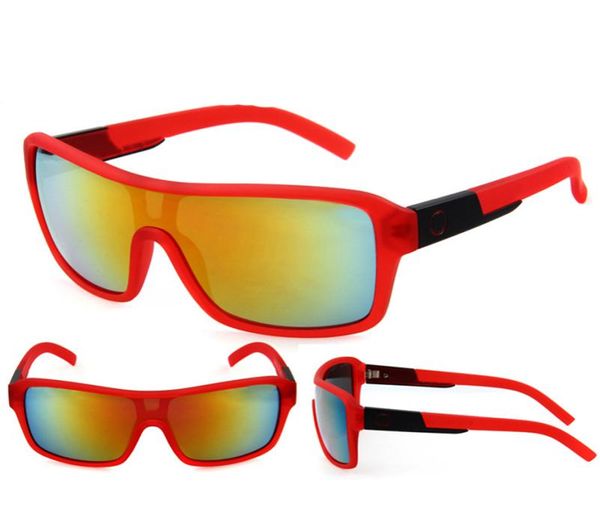 Классические однокурсные солнцезащитные очки для женщин для женщин.