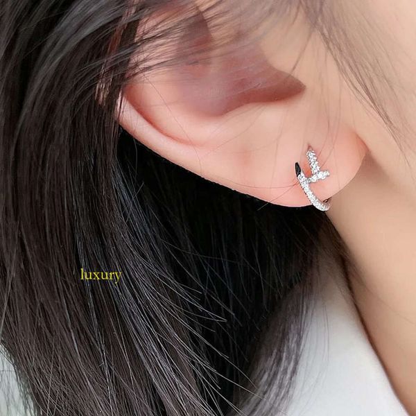 Stud Classic Sterling Sier Nail Earring S Temperament Light Fashion Brand Party Gioielli premium 743