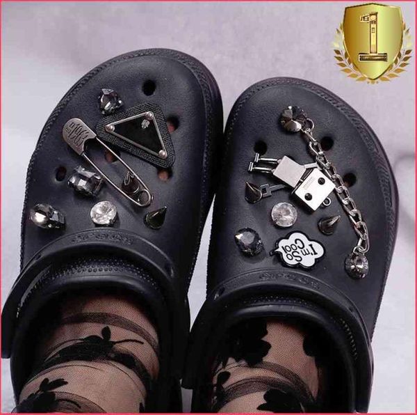 Cool Robot Pin Charms Designer Rhinestone Gem Shoe Decoration Charm para Jibs S Children Women Girls Gift8405634