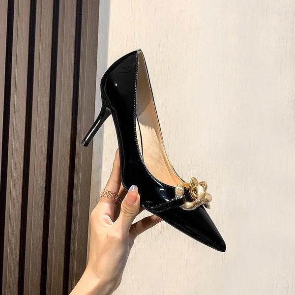 Scarpe eleganti più taglia 33-43 da donna tacchi alti signore grandi gold gold marchio design di brevetto slip femmina su pompe sexy bianche nere