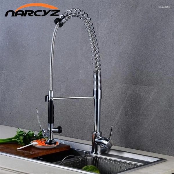 Küchenarmatur im Stil von Nickelchromfarbe Pull Wasserhahnmixer Dual Water Drehsput