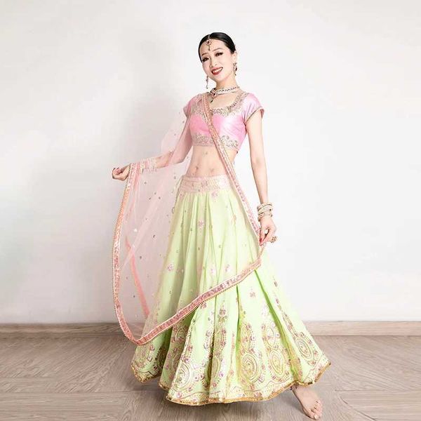 Roupas étnicas tradicionais femininas indianas elegantes com mangas curtas de mangas curtas Top verde apertado espartilho de 3 peças Terno de dança de barriga dql5876l2405