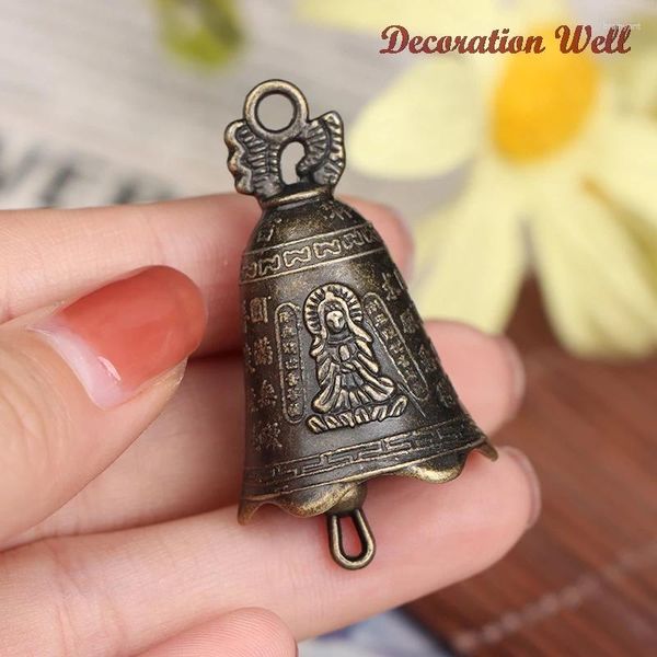 Dekorative Figuren 1/2pcs Antique Bell Chinesische Mini -Skulptur beten Guanyin Buddha DIY Wind Glocken