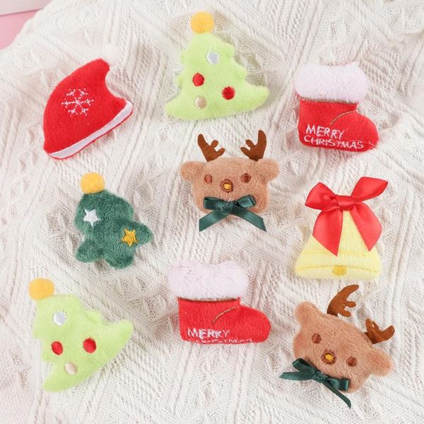 Party bevorzugt 10pcs Cartoon Süßes Weihnachtsflecken Brosche Schneemann Santa Tree Elch Pin für Kinder Frauen Rucksack Dekor Gefallen