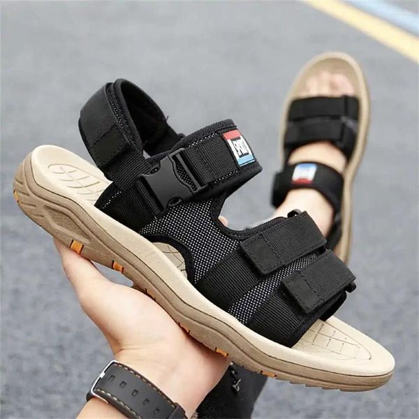 Sandals Sumer aberta dos sapatos de verão masculino masculino para o homem 2024 Sneakers Sport China Beskete