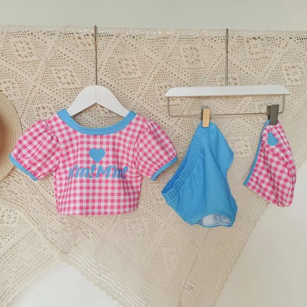 3pcsset baby Baby Tomamento de maiô Crianças para meninas chapéu de moda de moda doce para crianças meninas Viagem de verão Roupas de praia 240511