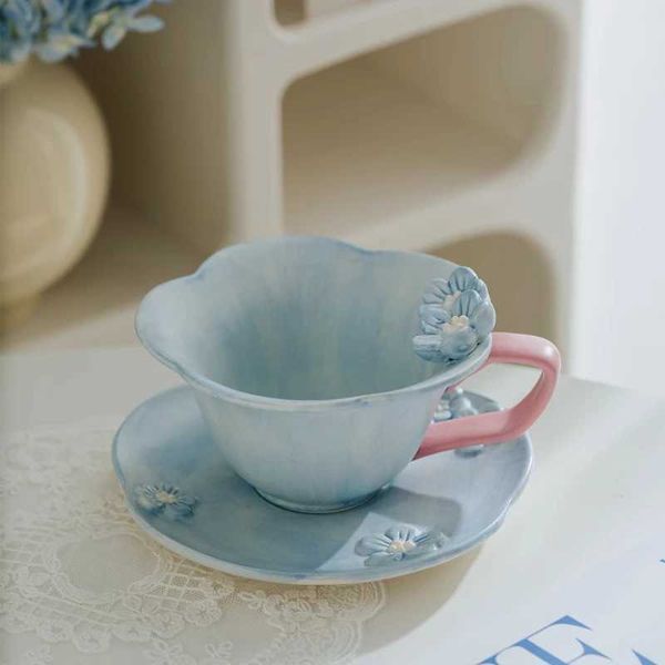 Fincan tabakları nordic üç boyutlu kabartma kahve fincanı ve tabağı seti elle boyanmış renkte renk seramik fincan ikindi çay kahve kupası