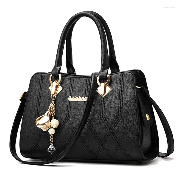 Stume da tracolla Borsa da donna 2024 Fashion PU Leather Color Solid Ladies Borse per pendolari Big Messenger