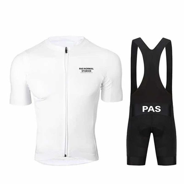 Os fãs tops tees verão PNS de manga curta Jersey Bike Bike Rota Uniforme Mtb Camisa Calças 2023 Mens Biciclo Conjunto de ROPA ROPA Ciclismo q240511