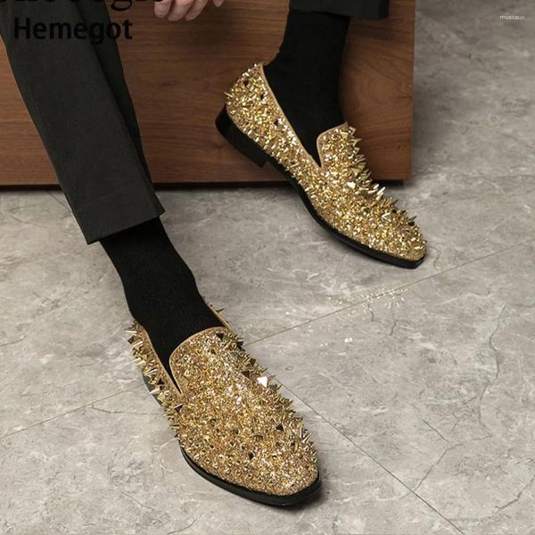 Sapatos casuais homens rebite mocassins bling ouro redondo redondo dedo dedo lazer plano para homem de partido masculino masculino