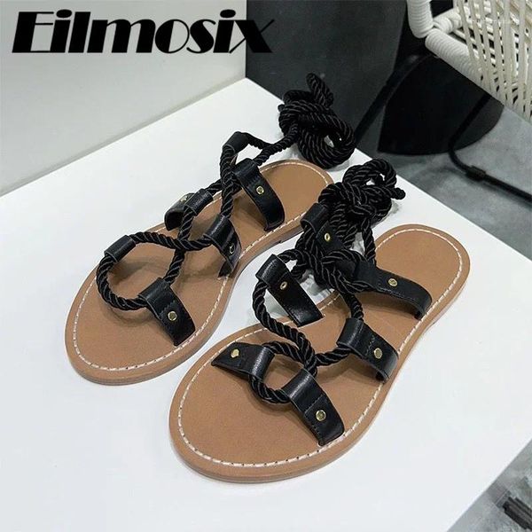 Scarpe casual 2024 Sandali del gladiatore a filo della caviglia Sandals Donne Peep Teli piatti Beach Roppe Hollow Hollow