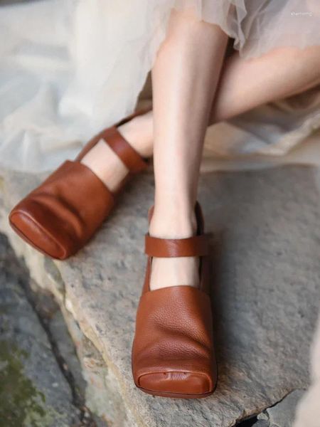 Повседневная обувь Artmu Подличная кожаная квадратная сандалии для женщин