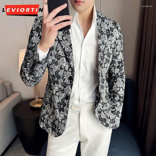 Abiti da uomo 2024 Spring jacquard Abito ricamato Cappotto Slimt Slim Fit Twottle Patch Borse Top Top Single Western M-5XL