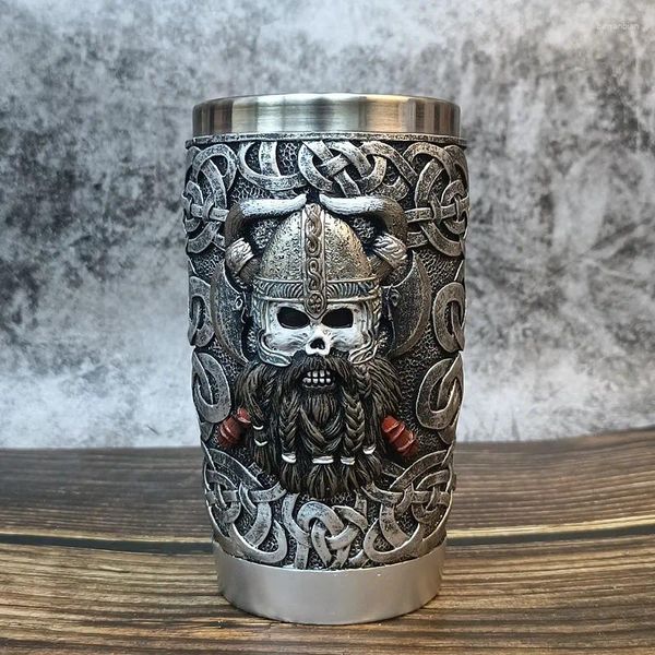 Tassen Viking Reisebecher mittelalterlicher Retro -Bier Pirate Kaffeetasse Harz Edelstahl Tee kreative Persönlichkeit Geschenk