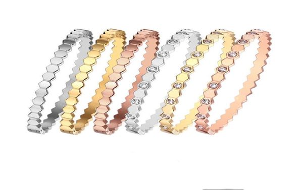 18K Gold Love Bangle Bileklik 2022 Paslanmaz Çelik Parlayan Kristal Elmas Honeycomb Tırnak Bilezikleri Kadınlar İçin Lüks Takı Men1561547