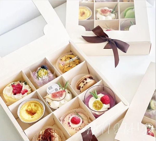 Geschenkverpackung 20pcs Cupcake Box mit Fenster weiß brauner Kraftpapierboxen Dessert Mousse 9 Tasse Kuchenhalter Großhändler individuell