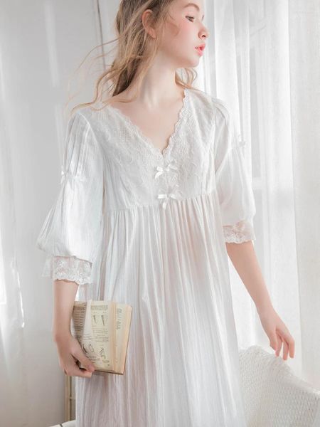Moda feminina Songa Doce algodão macio de três camisolas de longa duração de férias de renda branca vintage
