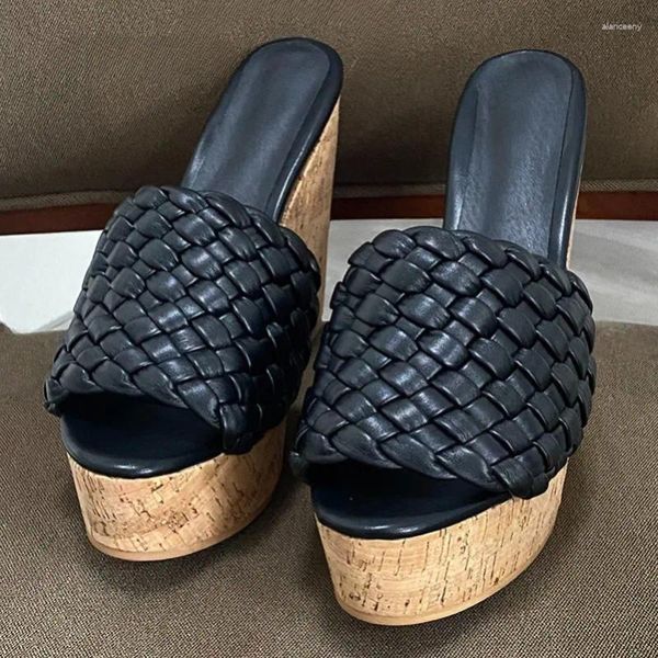 Sandali 2024 Donne fatte a mano muli faux cuneo in pelle zeppe con punta aperta eleganti scarpe casual bianca nera taglia 35 45 47 52