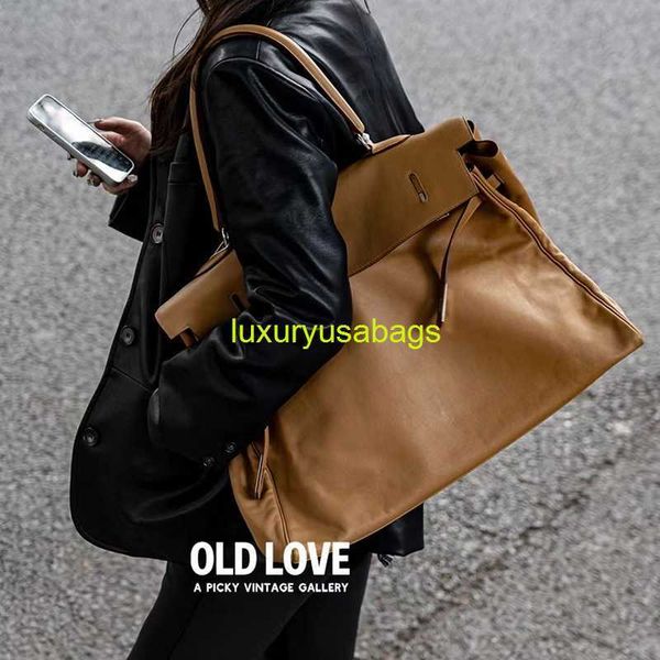 Lederumhängenden Taschen Großer Reisen Ky Tasche große Kapazität Umhängetasche für Frauenbeutel 2024 Neue Business Trip Airport Tasche Tasche 50 Weiches Leder Casu haben Logo HB08