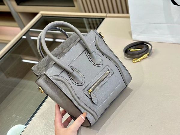 Lüks Kadın Tote Çanta Tasarımcı Çanta Klasik Çanta Gerçek Deri Gülümseme Yüz Trapez Crossbody Çanta Seçeneğiniz İçin İki Boyut Cüzdan Omuz Çantası