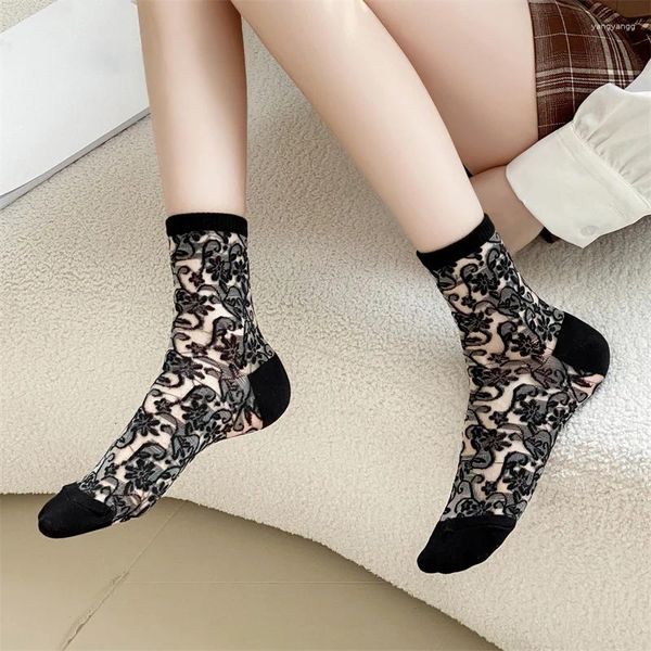 Kadınlar SOCKS Kadın Moda Yaz Trend Beyaz Klasik Bayanlar Dantel Şeffaf İnce Yumuşak Siyah Seksi Basit Çiçek Ekibi