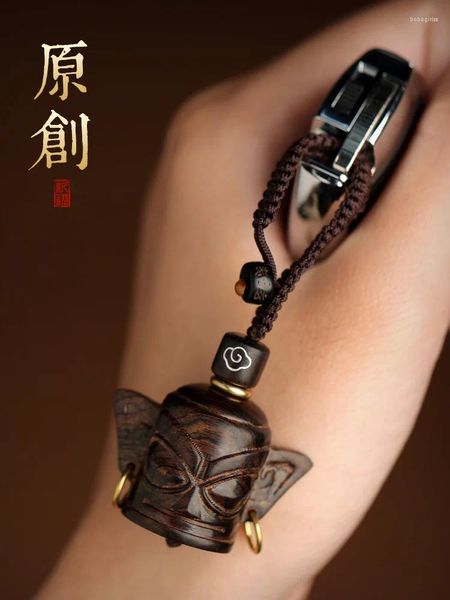 Dekorative Figuren Autoschlüsselring Hängender Ornamente Herren- und Frauen kreatives Geschenk Sanxingdui Kulturelle Kreation Holzmobile Mobiltelefonkette