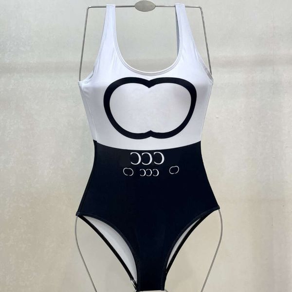Beyaz Siyah Kadın Mayo G Mayo Tasarımcısı One Peice Lüks Bikinis Seksi Kadın Mayolar Plaj Moda Yüzme Giyim Açık Hava Spor GGITYS RHMT