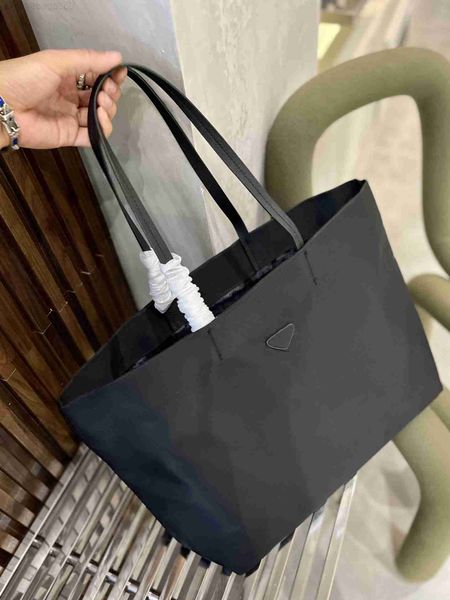 Umhängetaschen Ladies Große Markeneinkaufstasche recycelte Nylon Totes Geldbörsen Tasche Strandtaschen Handtasche Oxford Tragbare Reisehandtaschen