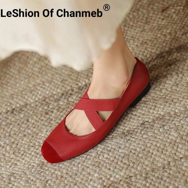 Повседневная обувь Leshion of Chanmeb Size 33-42 Подлинная кожаная квартира для женских перекрестных эластиков Балетные балеты Красная обнаженная пружина