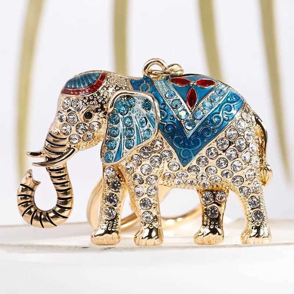 Tornari percorsi Creative Elephant Key Chain Accessori carini per animali da portata di portata Fashions Women Bag Charm Canderant Car Key Rings Holder T240509