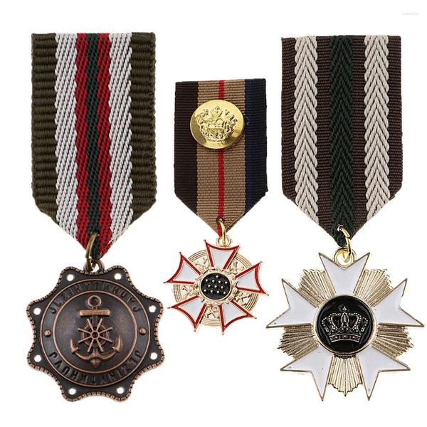 Broschen Streifen Stoff Abzeichen Brosche Pin Crown Star Medal Milirtay Uniform Corsage Honor Anhänger Persönlichkeit Revers