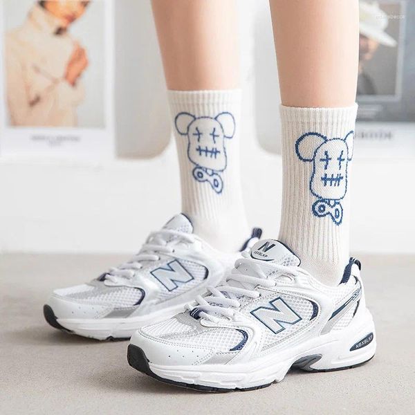 Kadın Çorap Hayvan Baskı Harajuku Kawaii Ayı Tasarım Sevimli Soyut Beyaz Siyah Kore Stil Sanat Yaratıcı Sokken Sox