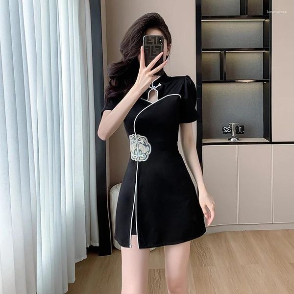 Fomentar os trajes femininos de verão Poliéster de duas peças para mulheres bordadas chinesas blush tops e shorts femininos de tamanho grande de tamanho largo de combinação preta solta