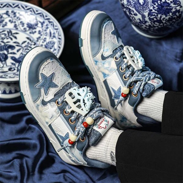 Sapatos casuais de estilo chinês de estilo chinês e branco tênis de porcelana de moda limitada pano de tendência