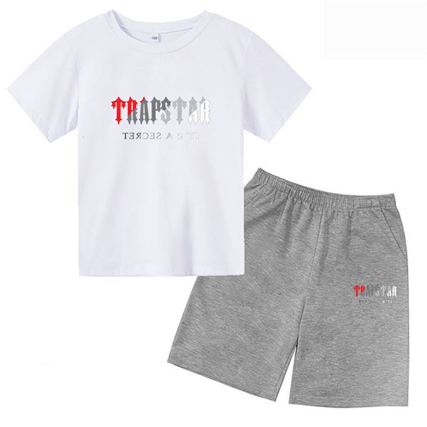 Дизайнерские мальчики для девочек футболка наборы Summer Trapstar Tops Kids Boys Boys Shorts Sets Streetwear Suit Женская одежда для девочек спортивная одежда спортивная одежда