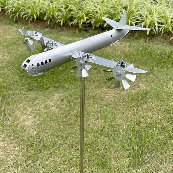 Decorações de jardim Spinner de vento Metal B-29 Superfort Airplane Model Art 3D Decoração de aeronaves de aeronaves escultura de moinho de vento de aeronaves