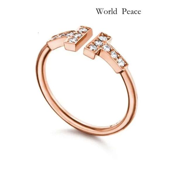 Tiffanyjewelry designer gioielleria Women Gold Ploted Plaked Ring Heeding Anghy con anello di diamante di pearl Titanium Sier Rose Gold 492