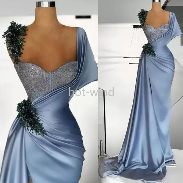 Neue Plus -Größe Arabisch ASO EBI Sexy Scheide Perlen -Abschlussballkleider Spaghetti Satin Stylish Evening Formal Party zweite Empfangskleider Kleid 233z