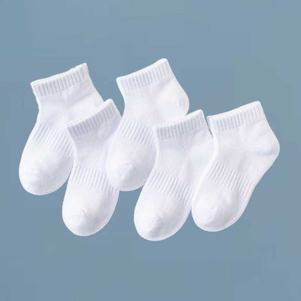 Calzini per bambini Summer Mesh Childrens Calzini di cotone Boys and Girls Sports Calzini Spring Friending Skin Friendly Cotton Socks 5 paia D240513