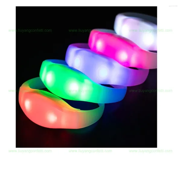 Decoração de festa 100/50pcs Fantasy Long Time Flash Button Bracelet Brinquedos de pulseira eletrônica LED para Bar Night Light Men Women Kids DJ